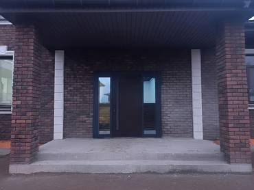 Термодверь со стеклами по бокам